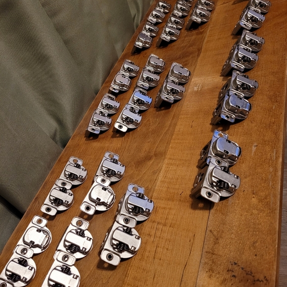 DTC 1-1/4" Overlay Soft Close 105 Degree 2 Cam Press In Face Frame Cabinet Hinge - Picture 5 of 10